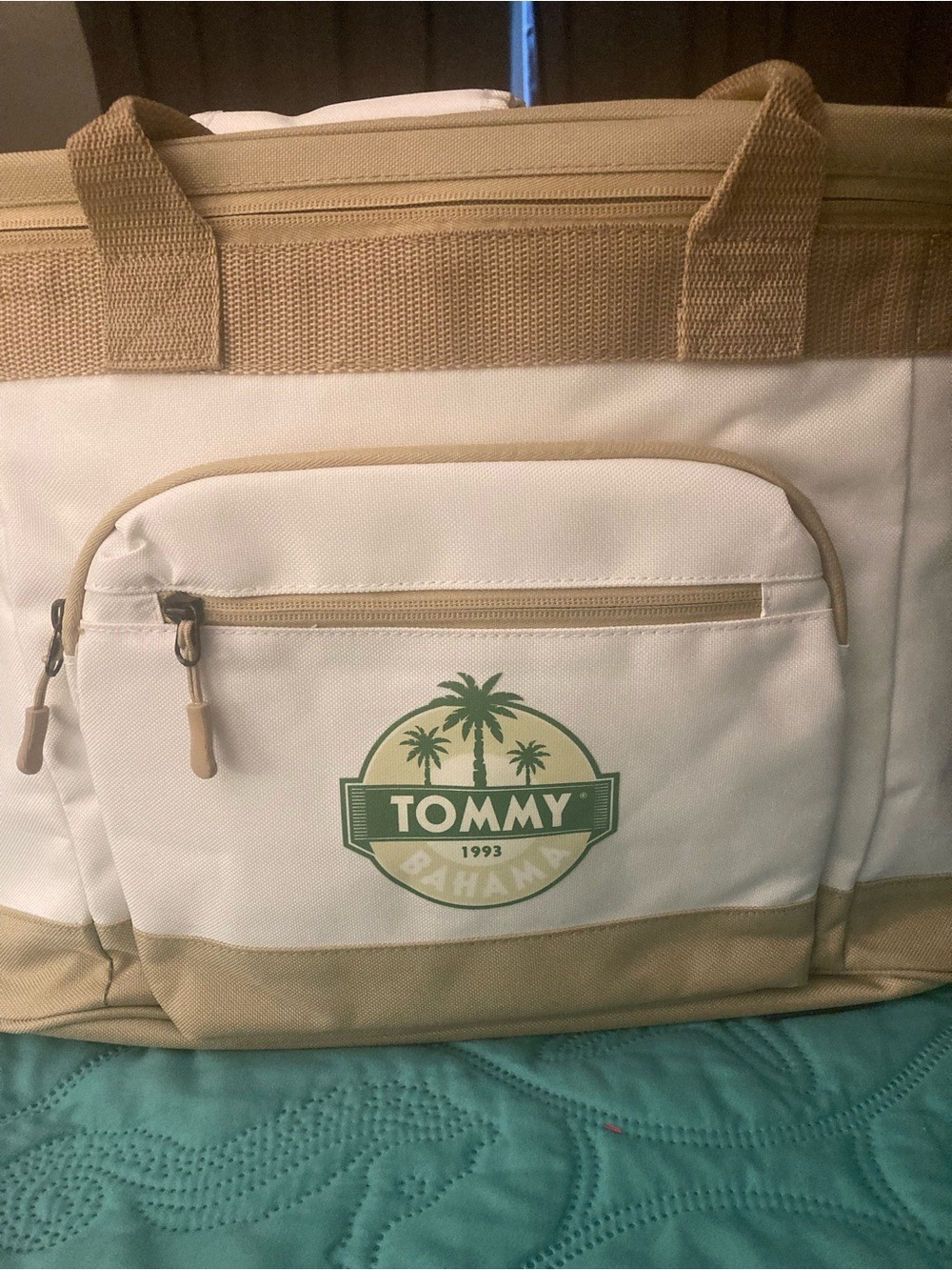 Tommy Bahama Insulated Travel Duffle Tote with Palm Logo NWT